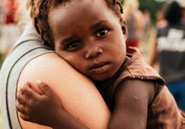 Apporter une aide médicale aux enfants